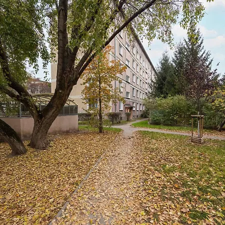 Appartement Pawlowa Stylish With Balcony & Office By Renters